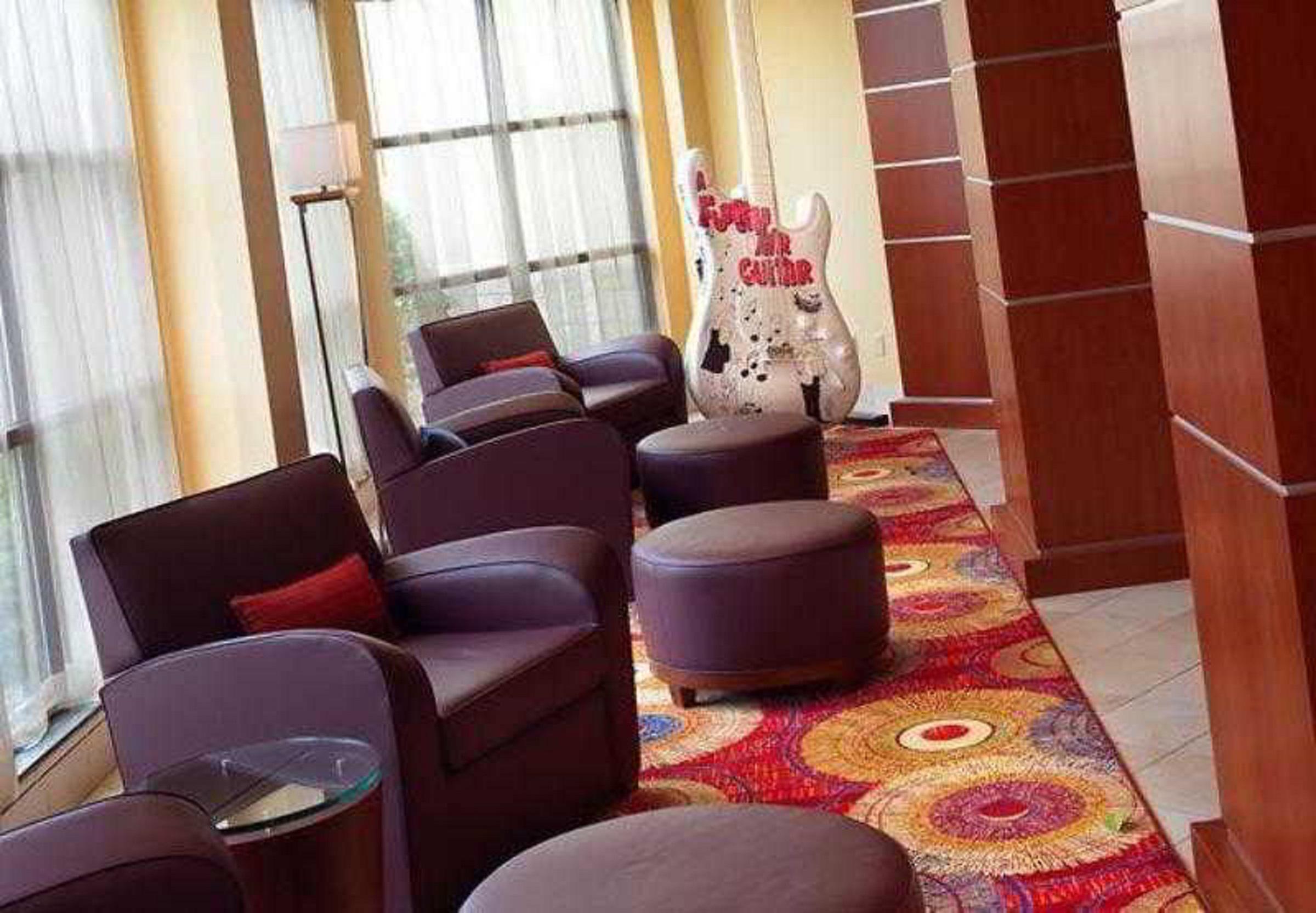 מלון Wyndham Cleveland Airport מראה חיצוני תמונה