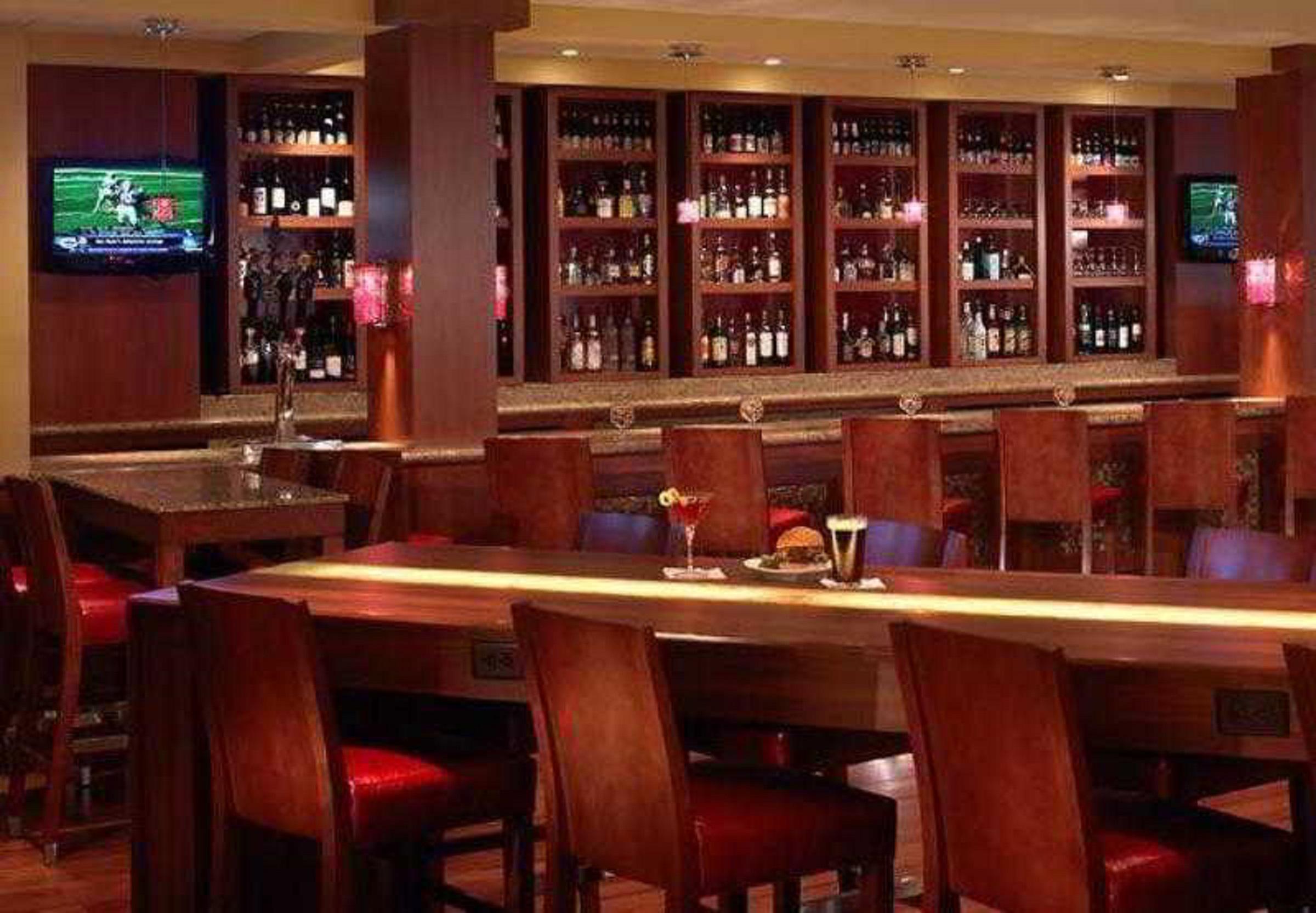 מלון Wyndham Cleveland Airport מסעדה תמונה